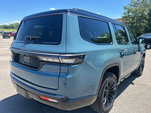 New 2026 Jeep Grand Wagoneer Summit AWD/4WD image 5