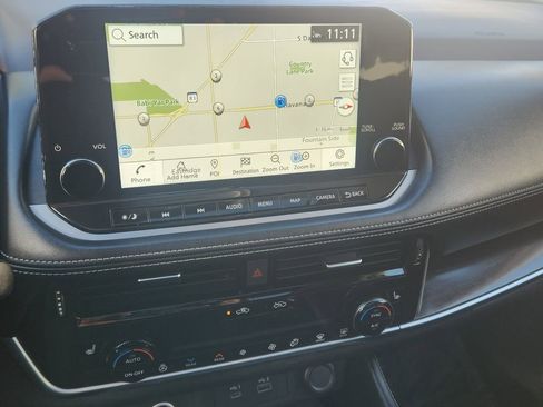 Used 2023 Nissan Rogue Platinum w/ Platinum Premium Package image 21