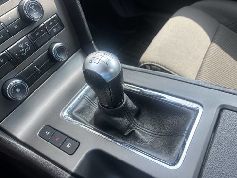 Used 2013 Ford Mustang GT RWD image 28