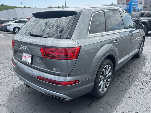 Used 2017 Audi Q7 3.0T Prestige AWD/4WD image 5