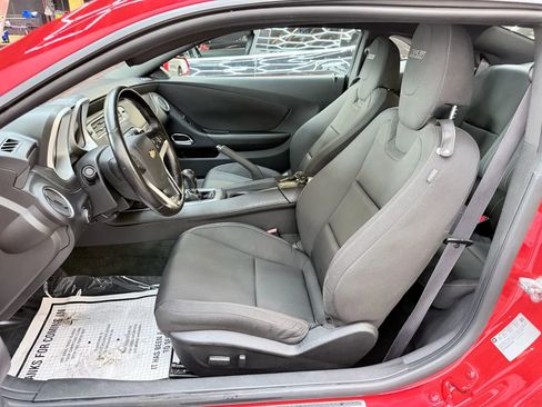 Used 2014 Chevrolet Camaro SS image 10
