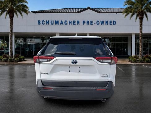 Used 2024 Toyota RAV4 XLE AWD/4WD image 6