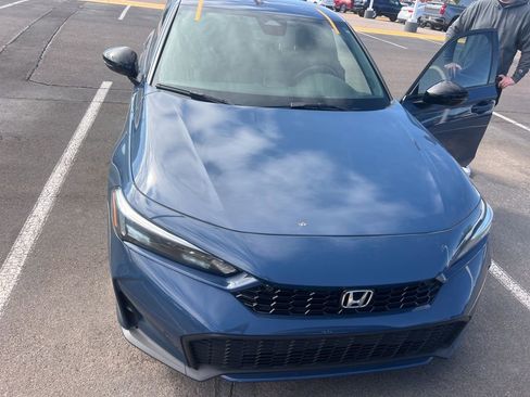 Certified 2025 Honda Civic Sport image 8