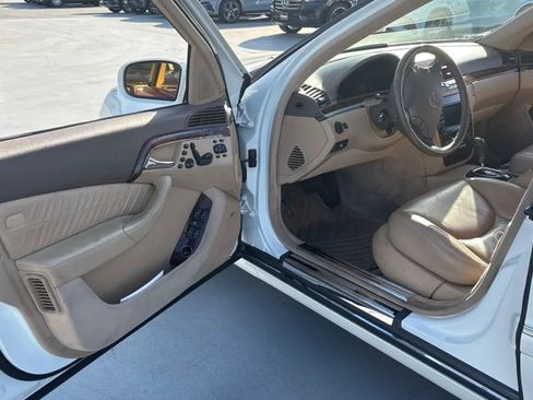 Used 2004 Mercedes-Benz S 500 S 500 Sedan 4D image 4