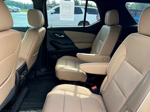Used 2023 Chevrolet Traverse Premier w/ LPO, Floor Liner Package FWD image 8