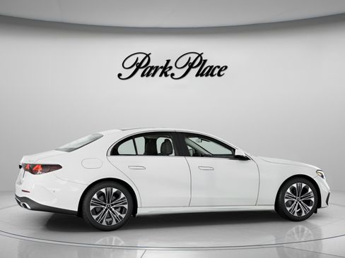 Used 2026 Mercedes-Benz E 350 4MATIC Sedan image 24