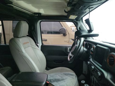 Used 2023 Jeep Gladiator Mojave w/ LED Lighting Group image 9