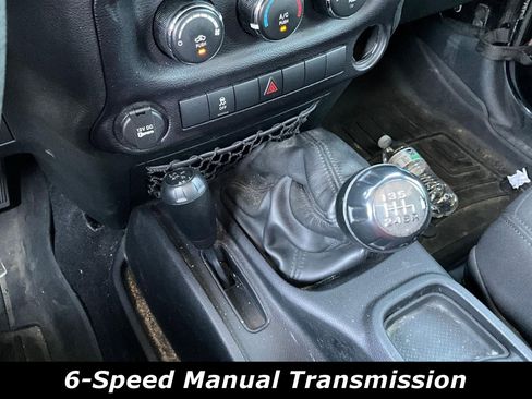 Used 2015 Jeep Wrangler Unlimited Sport AWD/4WD image 15