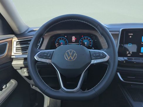 New 2026 Volkswagen Atlas SE image 19