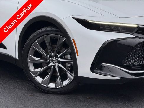 Certified 2025 Toyota Crown Limited image 5