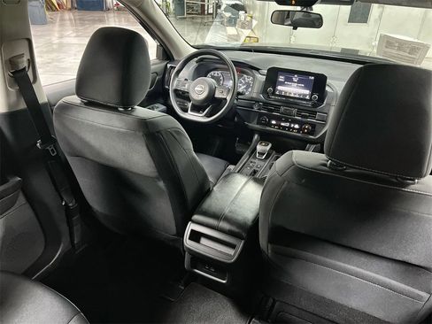Used 2024 Nissan Pathfinder S w/ Cargo Package image 19