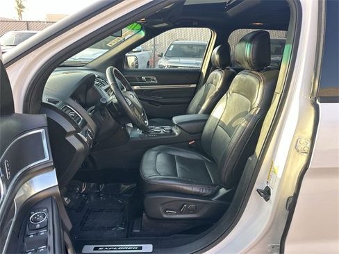 Used 2017 Ford Explorer Sport image 19