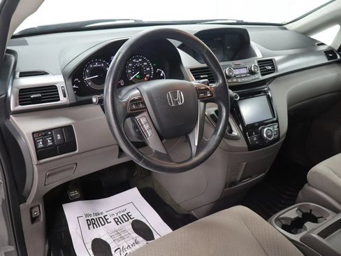 Used 2015 Honda Odyssey EX image 17