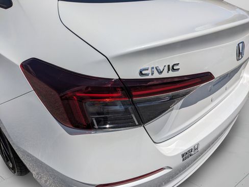 Used 2025 Honda Civic Sport image 42