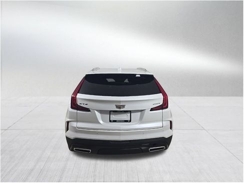 Certified 2024 Cadillac XT4 Premium Luxury image 5