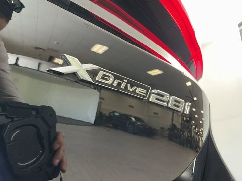 Certified 2025 BMW X1 xDrive28i w/ Convenience Package image 33