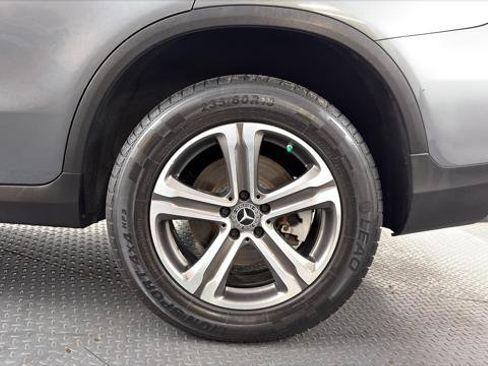 Used 2019 Mercedes-Benz GLC 350e 4MATIC image 33