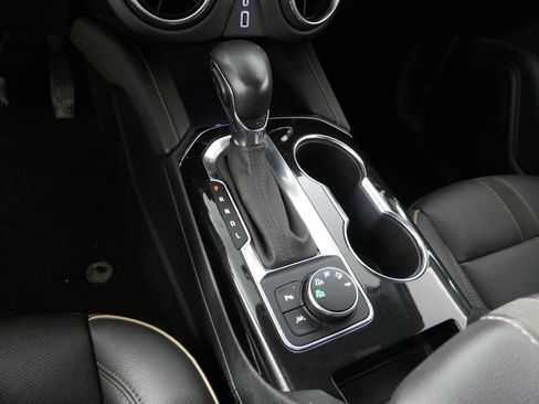 Used 2022 Chevrolet Blazer Premier image 24