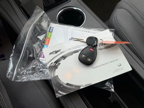 Used 2017 Chevrolet Traverse LS image 6