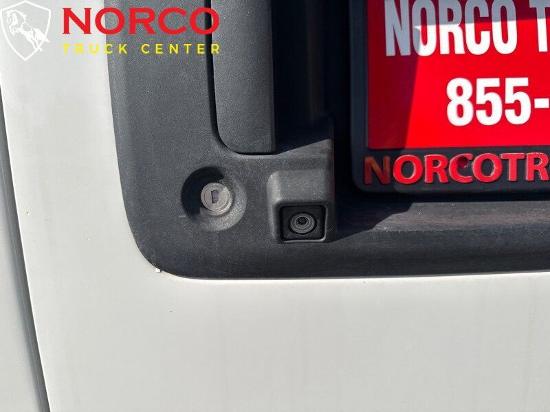 Used 2017 Chevrolet Express 2500 RWD image 14