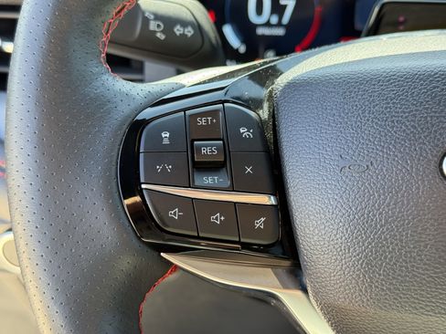 Used 2025 Ford Explorer ST-Line image 17