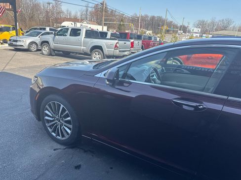 Used 2017 Lincoln MKZ Select w/ Select Plus Package image 4