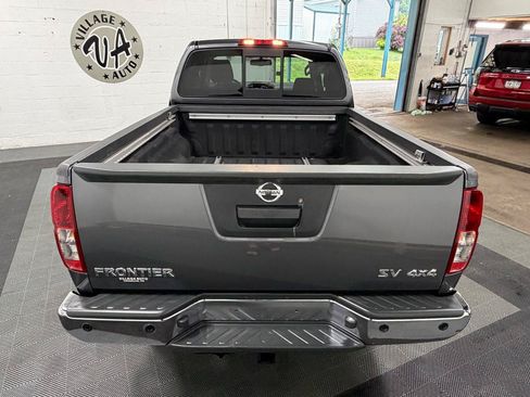 Used 2021 Nissan Frontier SV AWD/4WD image 5
