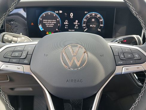 New 2026 Volkswagen Tiguan SE FWD image 14