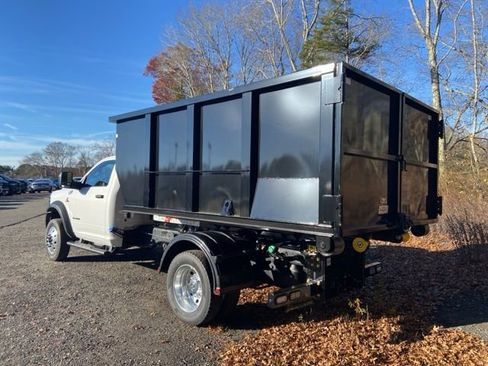 New 2026 RAM 5500 4x4 Regular Cab image 4