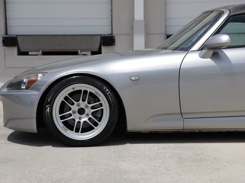Used 2005 Honda S2000 image 25