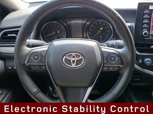 Used 2024 Toyota Camry SE image 16