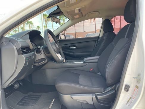 Certified 2024 Nissan Sentra SV FWD image 9