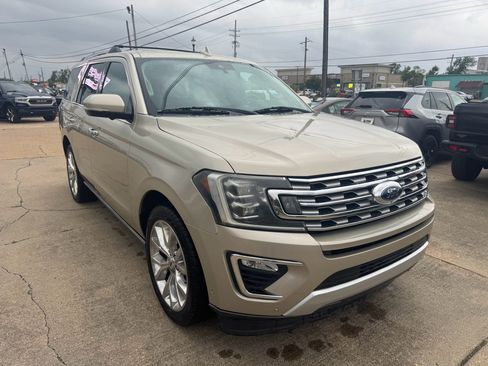 Used 2018 Ford Expedition Limited w/ Equipment Group 302A RWD image 7
