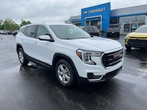 Used 2022 GMC Terrain SLE image 31