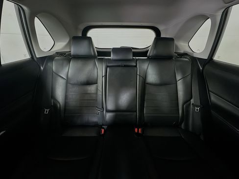 Used 2021 Toyota RAV4 XLE Premium image 30