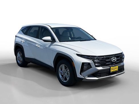 New 2026 Hyundai Tucson SE FWD image 7