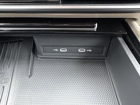 New 2026 Volkswagen Atlas SE image 25