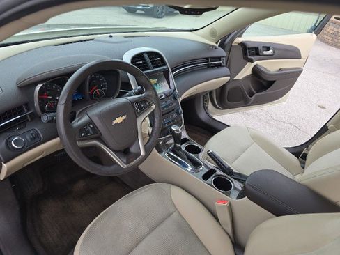 Used 2014 Chevrolet Malibu LT w/ Power Convenience Package image 18