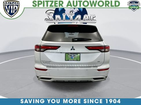 Used 2024 Mitsubishi Outlander SE Black Edition AWD/4WD image 9