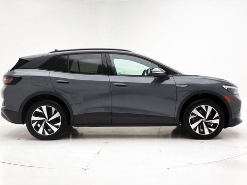 Used 2023 Volkswagen ID.4 Pro image 3