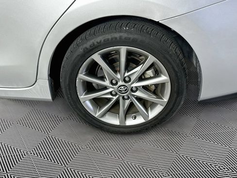 Used 2017 Toyota Prius V Two FWD image 38