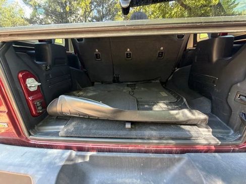 Used 2021 Jeep Wrangler Unlimited Sport AWD/4WD image 25