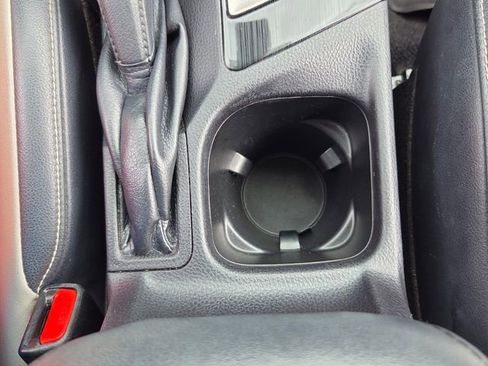 Used 2017 Toyota RAV4 Limited FWD image 18
