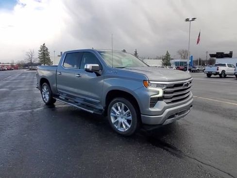 New 2026 Chevrolet Silverado 1500 High Country w/ Technology Package AWD/4WD image 2