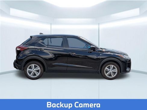 Certified 2023 Nissan Kicks S FWD image 9