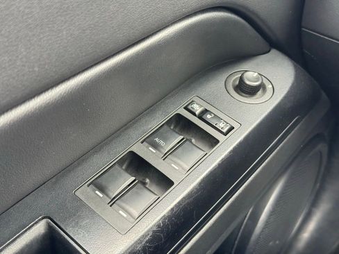 Used 2015 Jeep Patriot High Altitude image 33