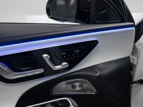 Used 2025 Mercedes-Benz E 53 AMG e 4MATIC Sedan image 48