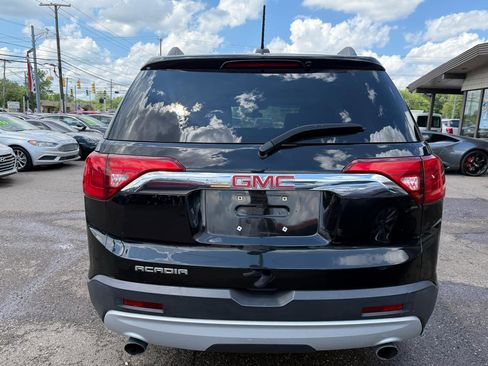 Used 2017 GMC Acadia SLE FWD image 8