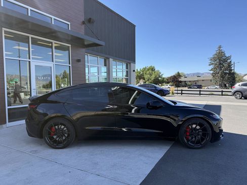 Used 2024 Tesla Model 3 Performance AWD/4WD image 9