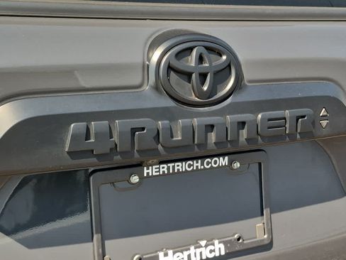 Used 2024 Toyota 4Runner TRD Off-Road Premium w/ Off Road Premium Plus Package AWD/4WD image 21